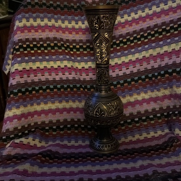 VINTAGE KAPRI DECORATIVE ENGRAVED BRASS VASE 15"  MADE IN INDIA 205/2585 - Picture 1 of 4